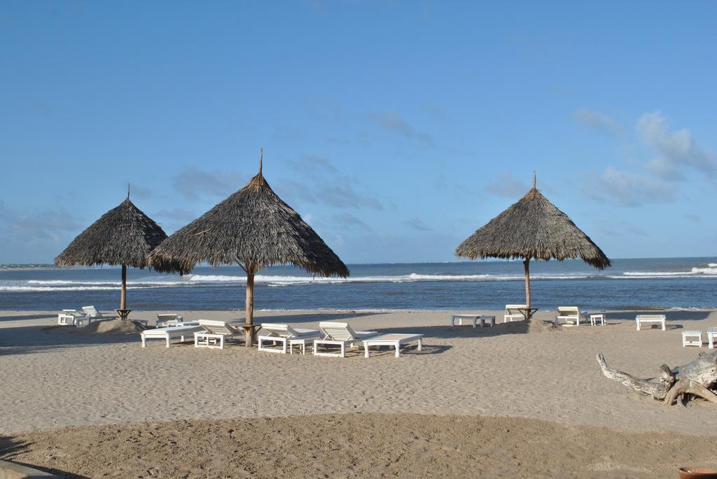 Kola Beach Resort Mambrui ภายนอก รูปภาพ