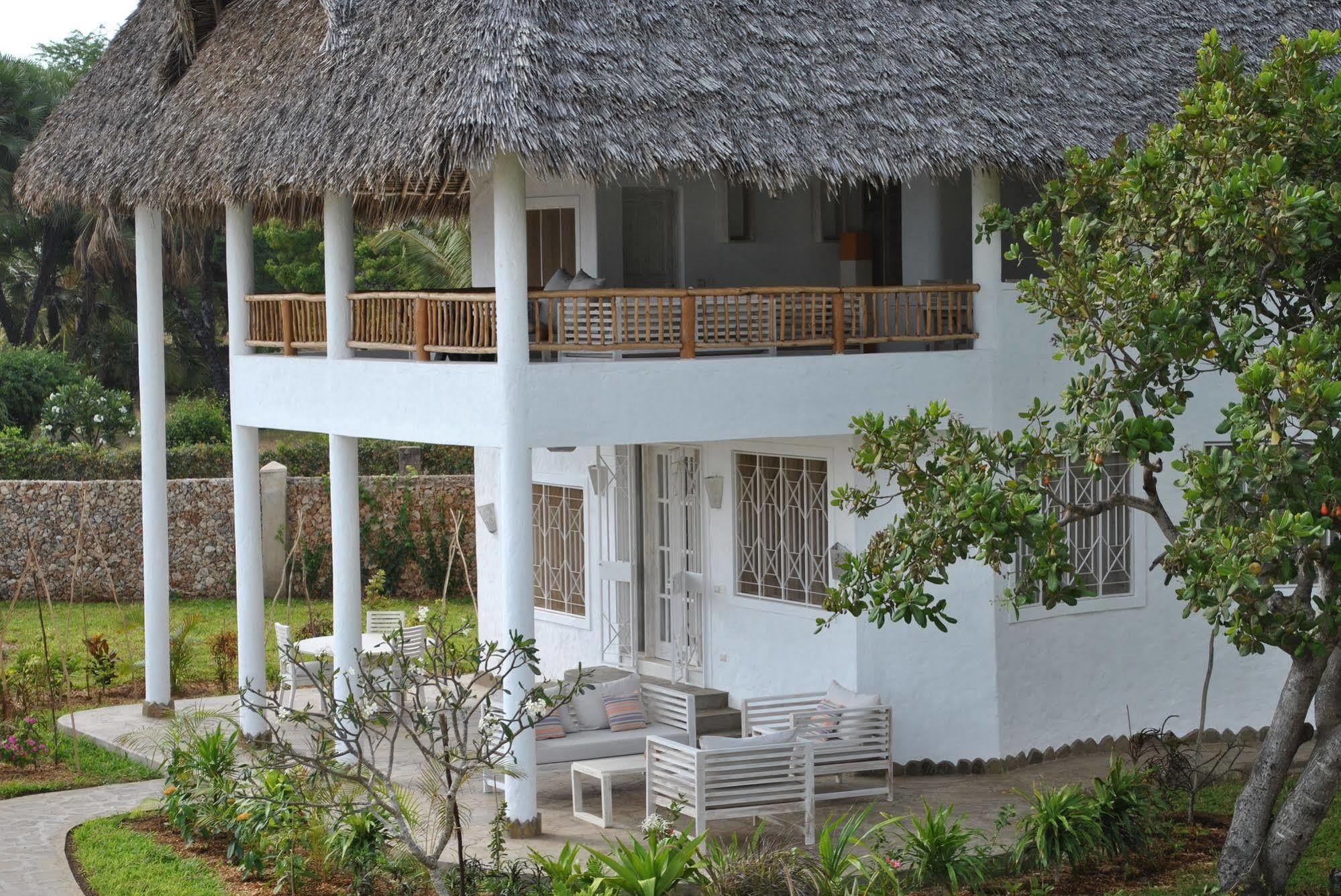 Kola Beach Resort Mambrui ภายนอก รูปภาพ