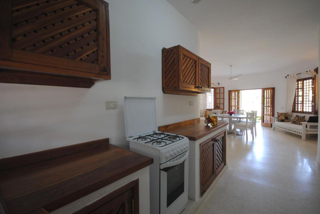 Kola Beach Resort Mambrui ภายนอก รูปภาพ
